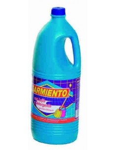 Lejía con detergente